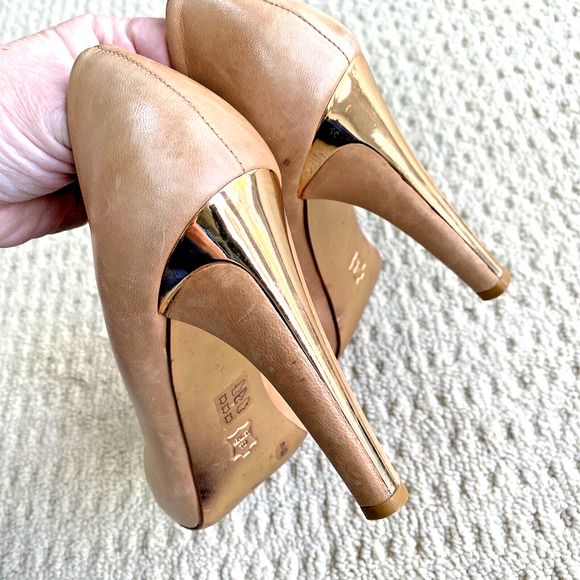 BCBGMAXAZRIA Pumps Tan Leather Covered Platform Shoes US 10B High Heel Details - Picture 4 of 12